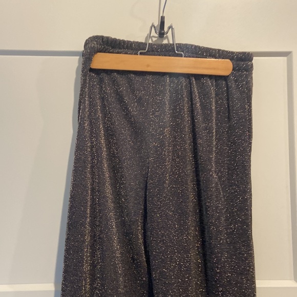 Rabbit Rabbit Rabbit, designs elastic waist band, size 6 Christmas & New Years - Picture 5 of 7